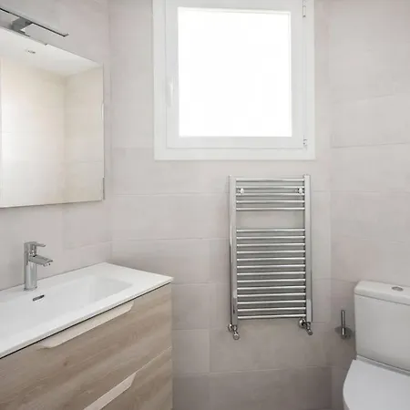 Bright With A/c, Parking Optional *