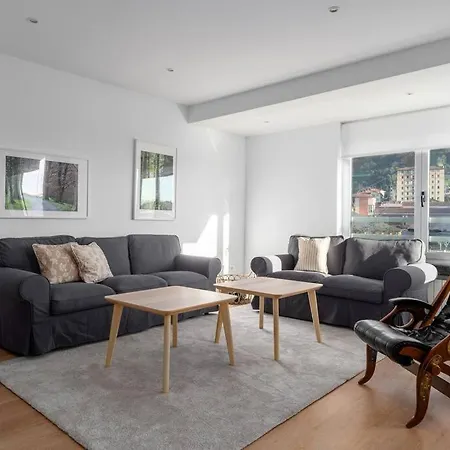 Bright With A/c, Parking Optional Apartament