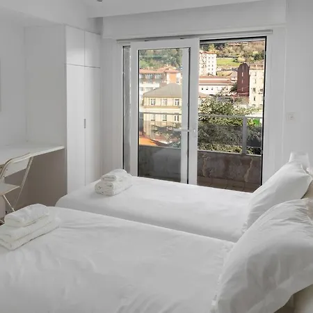 Apartament Bright With A/c, Parking Optional *