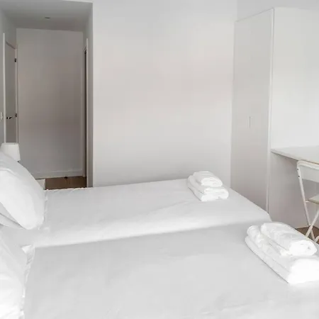 Bright With A/c, Parking Optional Apartment San Sebastian